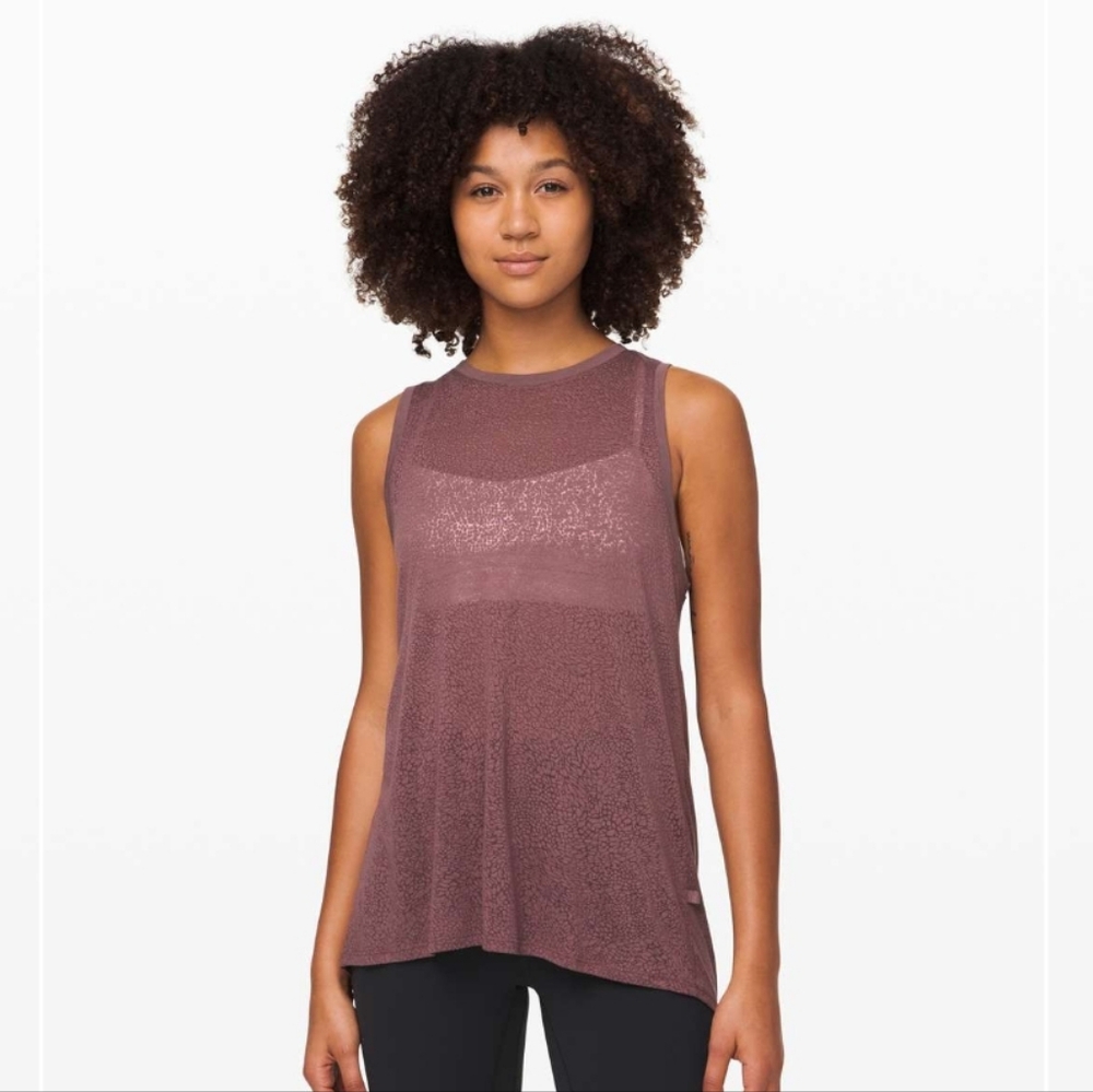Lululemon meet me halfway tank